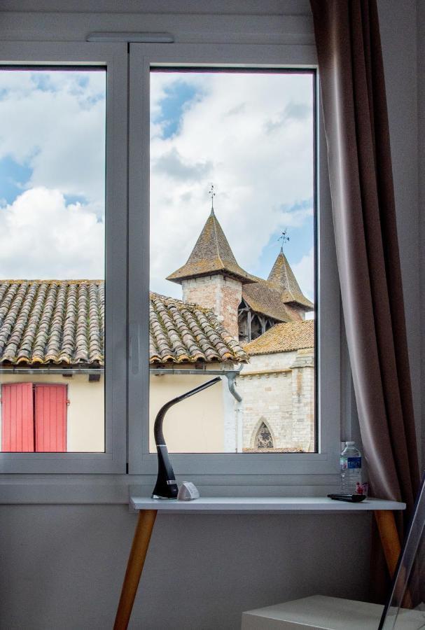 Hotel & Gastronomie - La Table De L'Europe Villeréal المظهر الخارجي الصورة